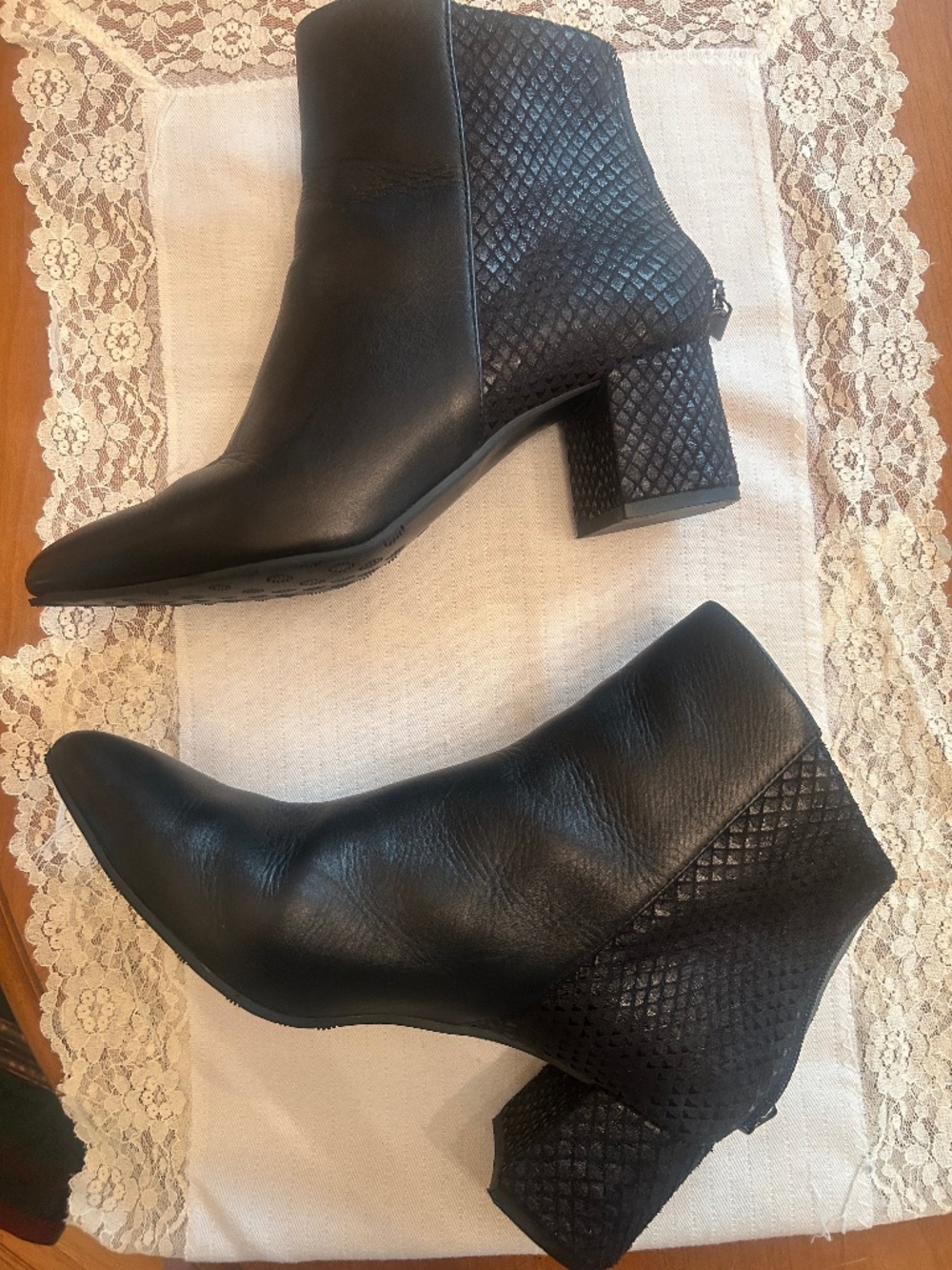 Cordani Black Leather Ankle Boots Size 37 Snakeskin Embossed Block He